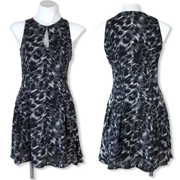 Joie Silk Dress XS Animal Print Fit & Flare Y2K Skater Keyhole Mini Sexy - Picture 3 of 16